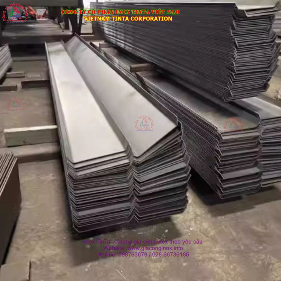 Xưởng gia công máng xối inox theo yêu cầu tại tphcm  304, 201 316 thiết kế thi công lắp đặt theo yêu cầu các dự án