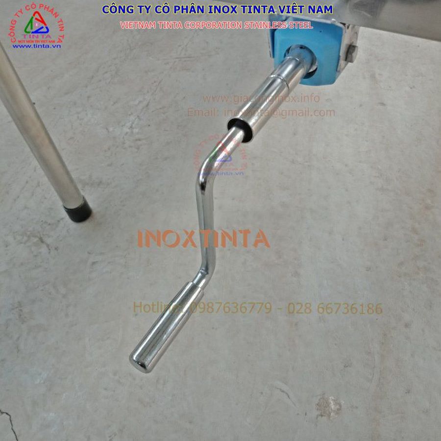 Cần mua giường inox y tế ở Quận 7, giá hợp lý? Chỉ từ 2.567.899 VND cho giường mới, chất lượng tuyệt vời. Tinta gia công inox uy tín, chuyên nghiệp.