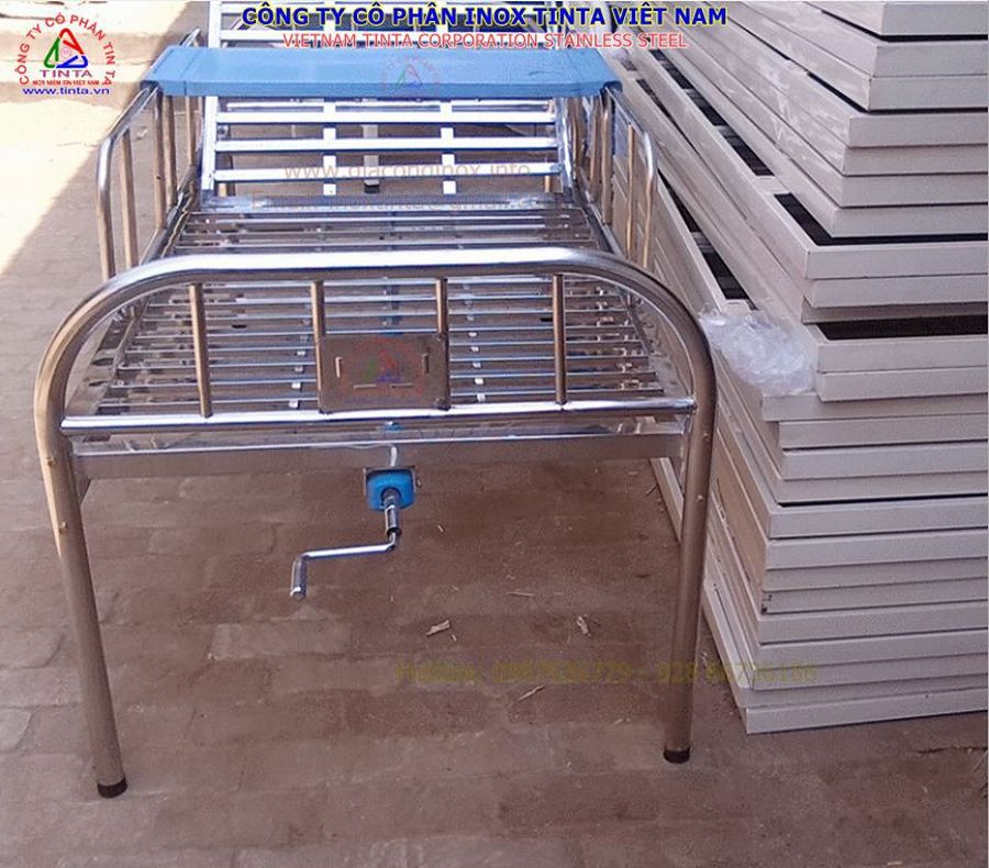 Xưởng gia công inox Tinta nhận gia công inox theo yêu cầu tại Quận 10, TP.HCM. Cửa hàng uy tín cung cấp giường inox y tế với mức giá hợp lý và chất lượng hàng đầu.