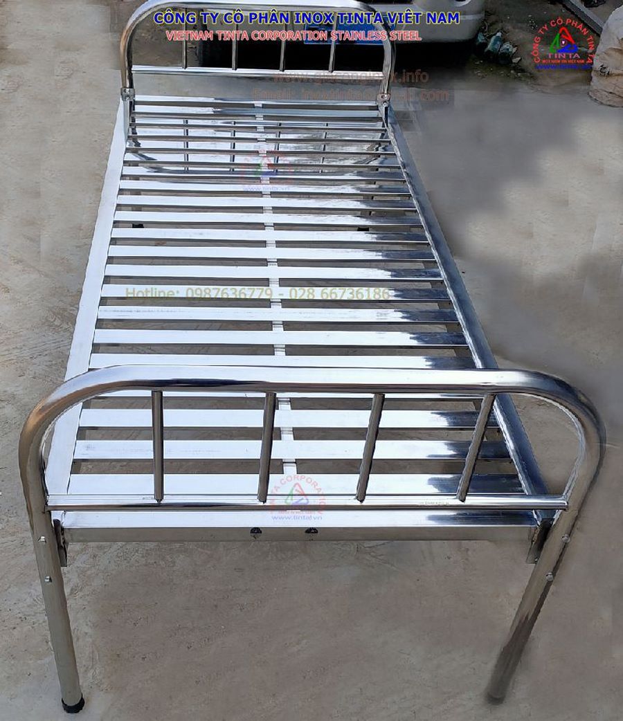 Xưởng gia công inox Quận 7 cung cấp giường inox y tế thanh lý giá chỉ từ 2 triệu, đáng mua hơn so với sản phẩm mới! Liên hệ ngay tại TPHCM.