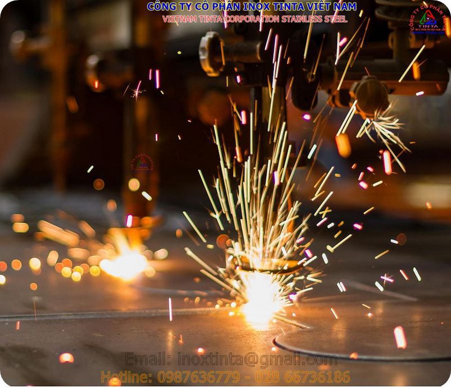 xưởng Inox TinTa luôn chú trọng đến việc nghiên cứu và áp dụng công nghệ tiên tiến nhất trong quá trình sản xuất