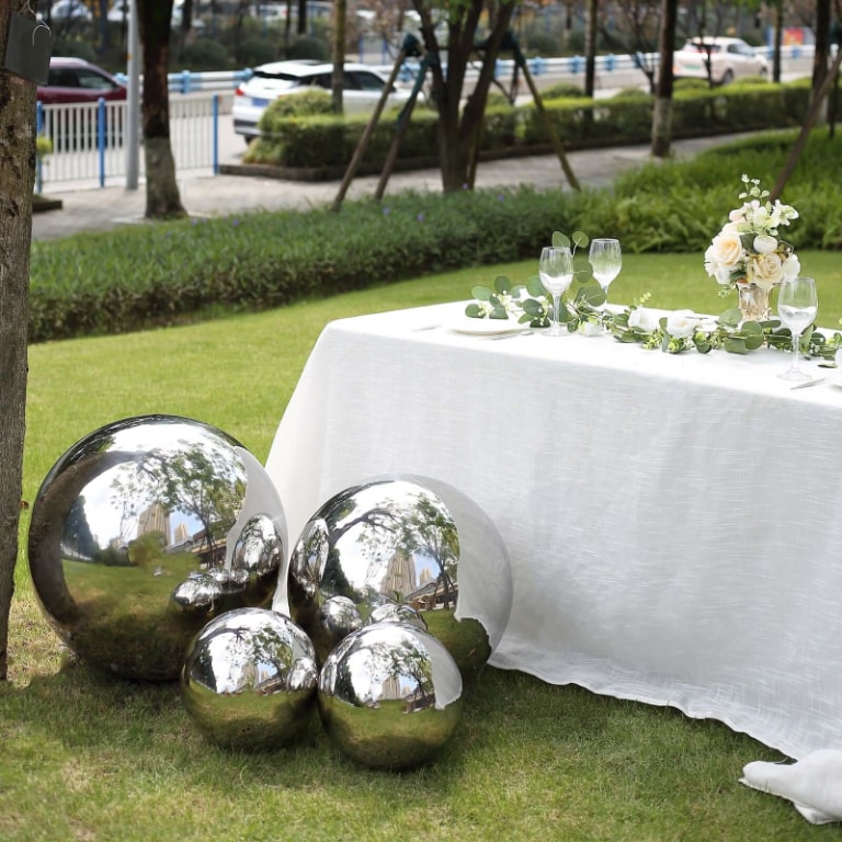 Ứng dụng quả cầu inox trang trí cho công trình