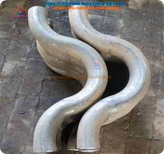 Beautiful address for stainless steel pipe bending